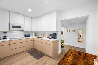 Building Photo - 2788 SW 33rd Ct