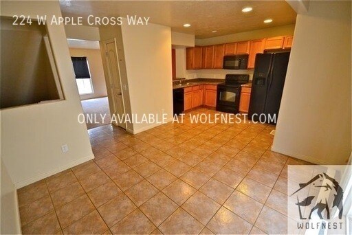 Building Photo - No Security Deposit Option! Marvelous 4 Be...