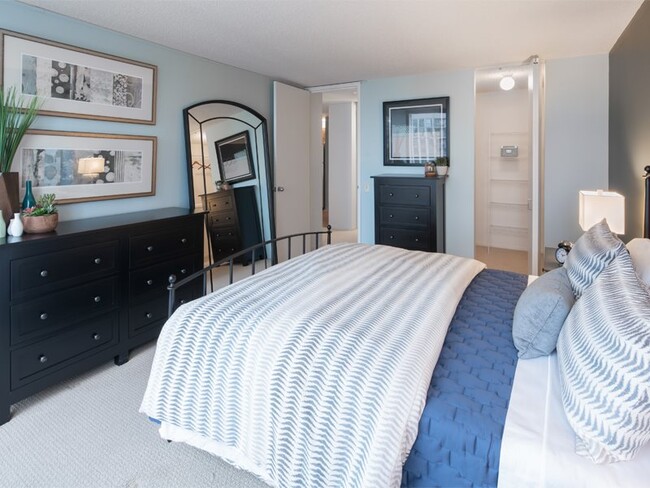 Building Photo - 333 E Wacker Dr