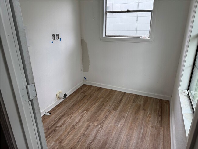 Foto del edificio - 411 N Baron St