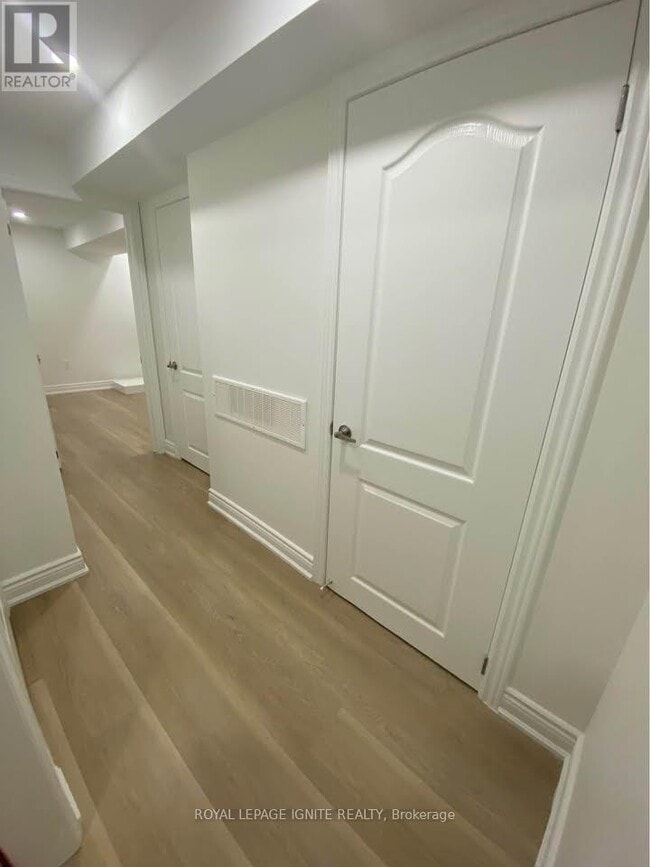 Building Photo - 509 Downes Jackson Heights