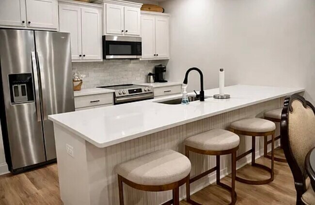 Foto del edificio - 37071 Woodbine Ct