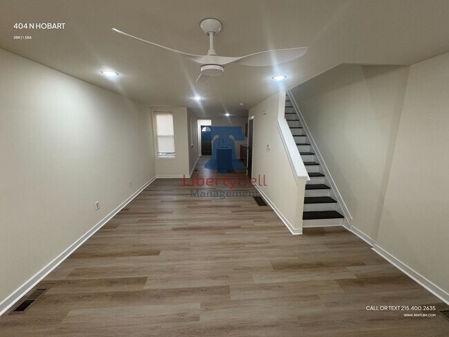 Photo - 404 N Hobart St House