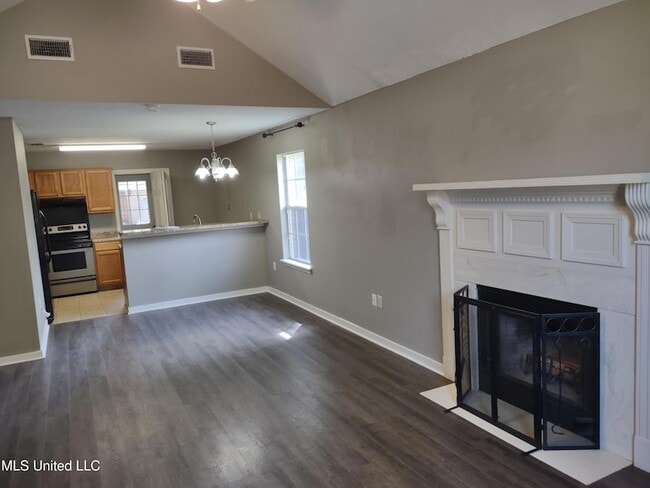 Building Photo - 1204 Barnett Bend Cir