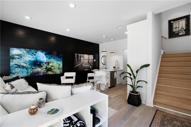Foto del edificio - 217 Arnold Mill Rd