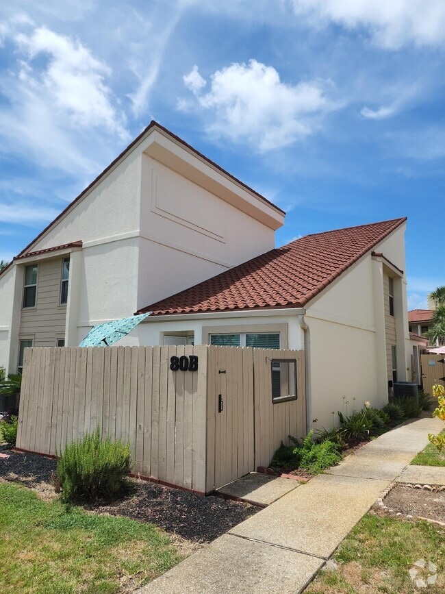 Suntime Beach Townhouses under 2,500 Panama City Beach, FL 1