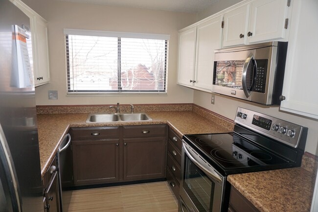 Photo - 433 Wright St Townhome