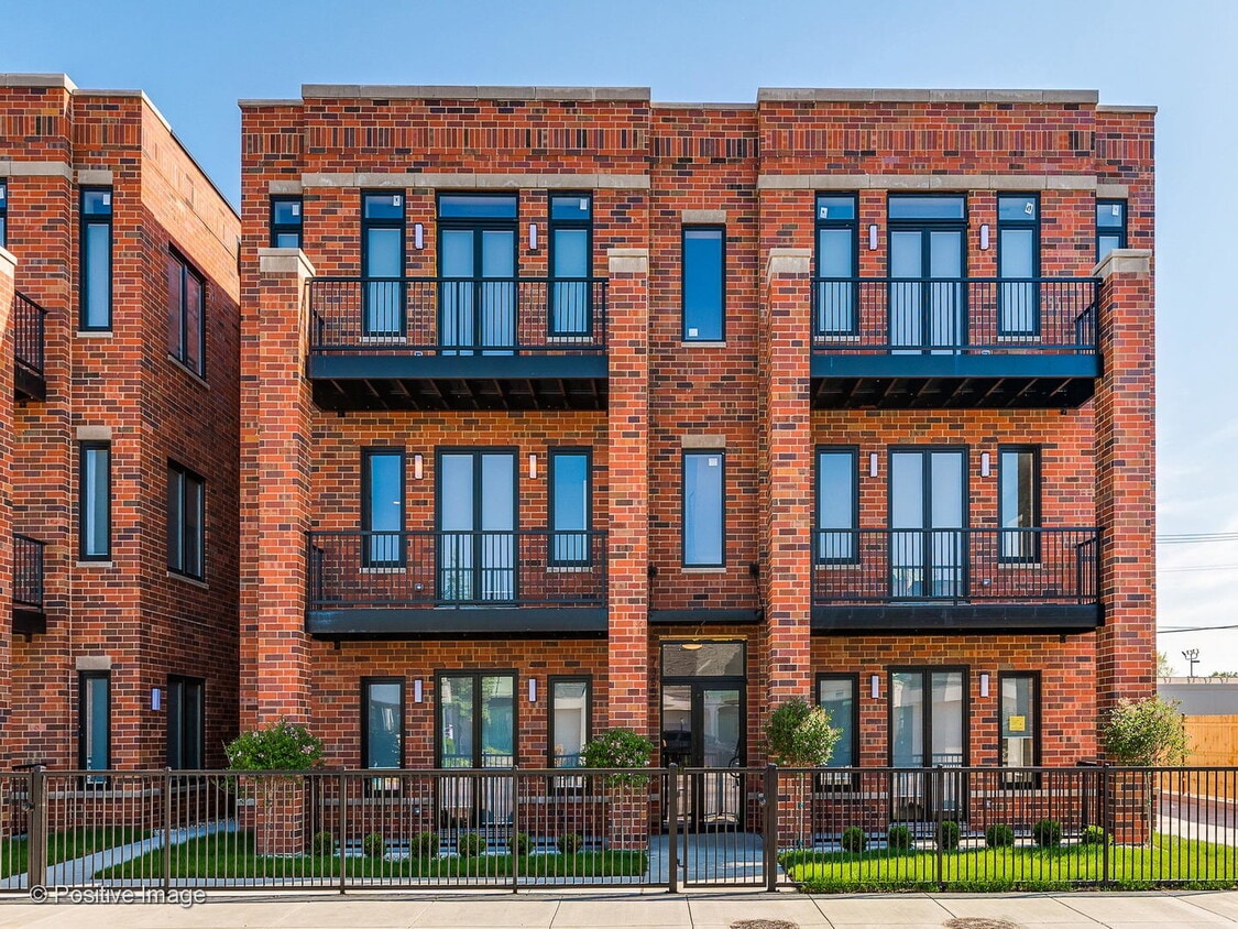 7355 W Grand Ave Unit 2E, Elmwood Park, IL 60707 Condo for Rent in Elmwood Park, IL