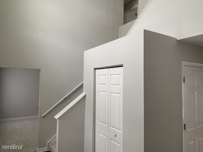 Foto del edificio - 4 br, 3.5 bath House - 618 Turnberry Lane