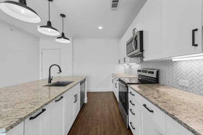 Foto del edificio - Modern 1/1 Condo in The Colony