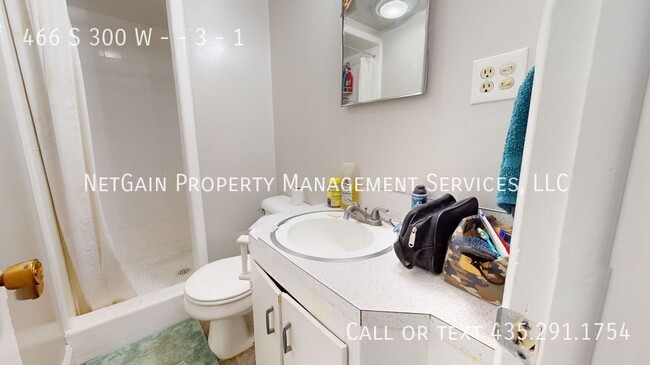 Building Photo - 466 S 300 W