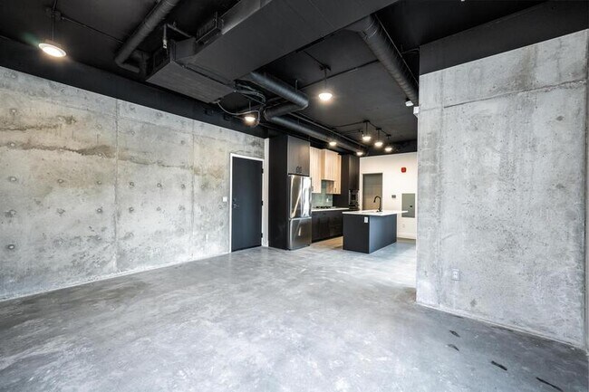 Building Photo - 490 E 1300 S