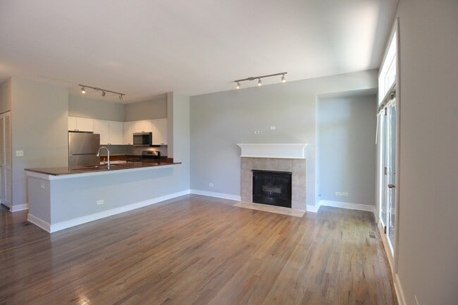 Building Photo - 2912 N River Walk Dr