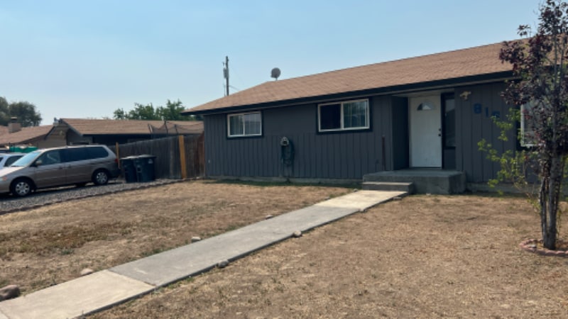 Primary Photo - 816 N Evelyn Dr