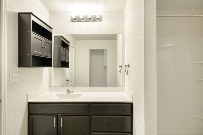Foto del edificio - 14907 Gypsum Mill Rd