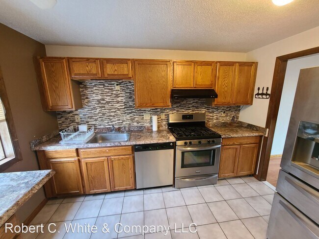 Building Photo - 2 br, 2.5 bath House - 260 Skyview Drive