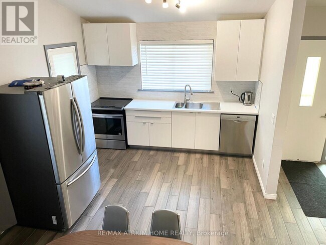 Photo du bâtiment - 9740 Keele St