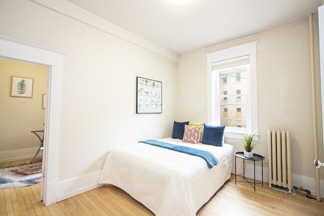 Building Photo - 745 Wolseley Apartment