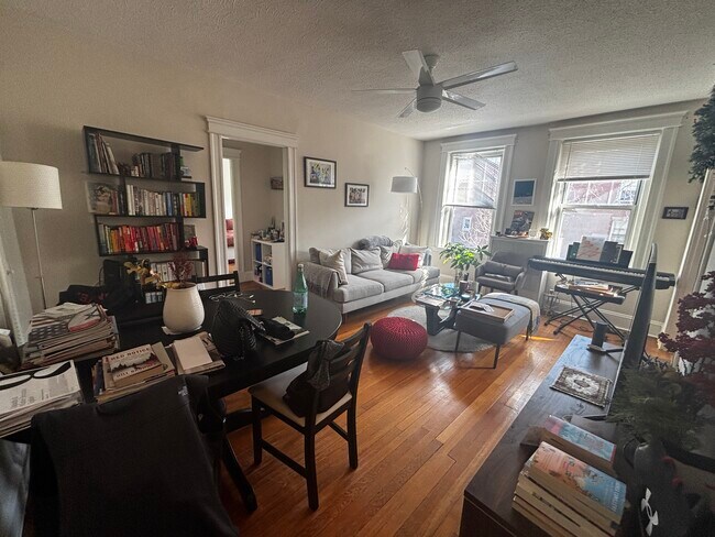 Building Photo - 110 Riverway