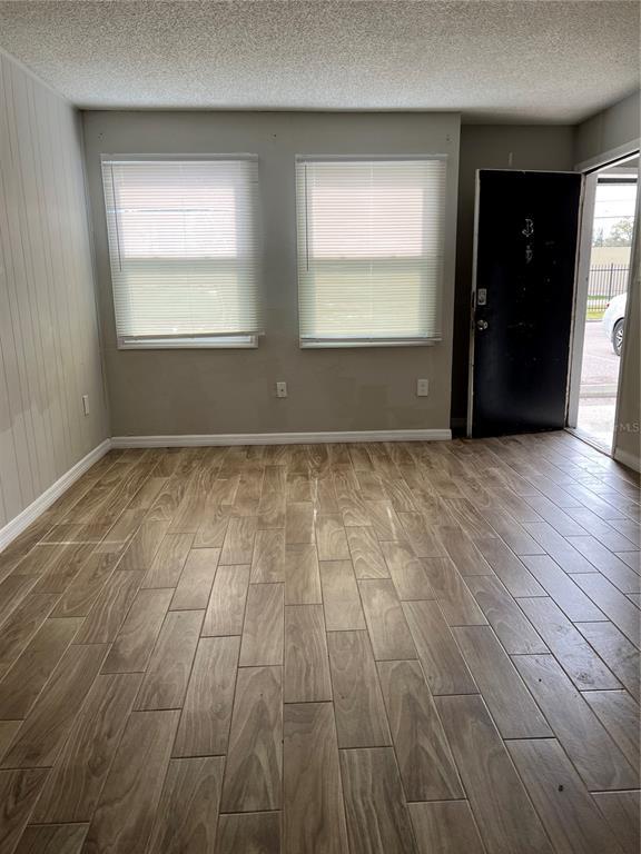 Foto del edificio - 2791 L B McLeod Rd