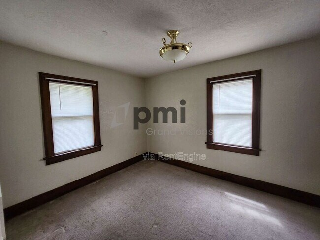 Foto del edificio - 303 E Kellar Ln