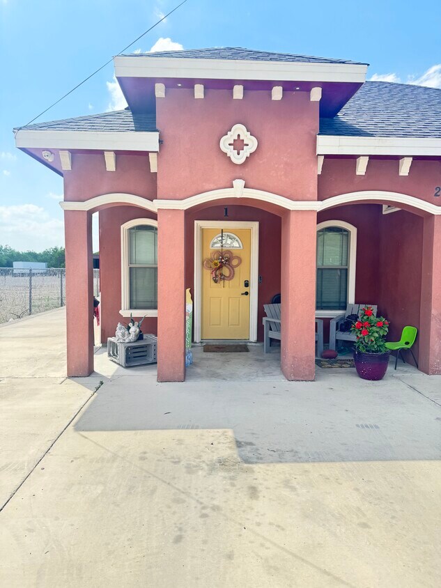 Primary Photo - 269 Salinas Ave