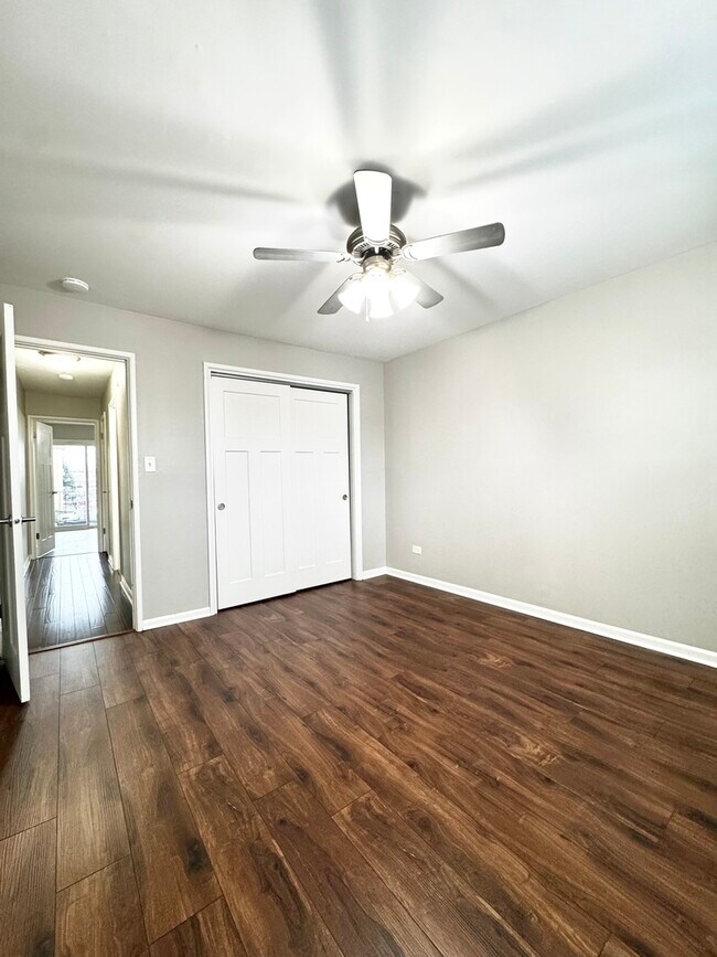 Foto del edificio - 5644 W 105th St