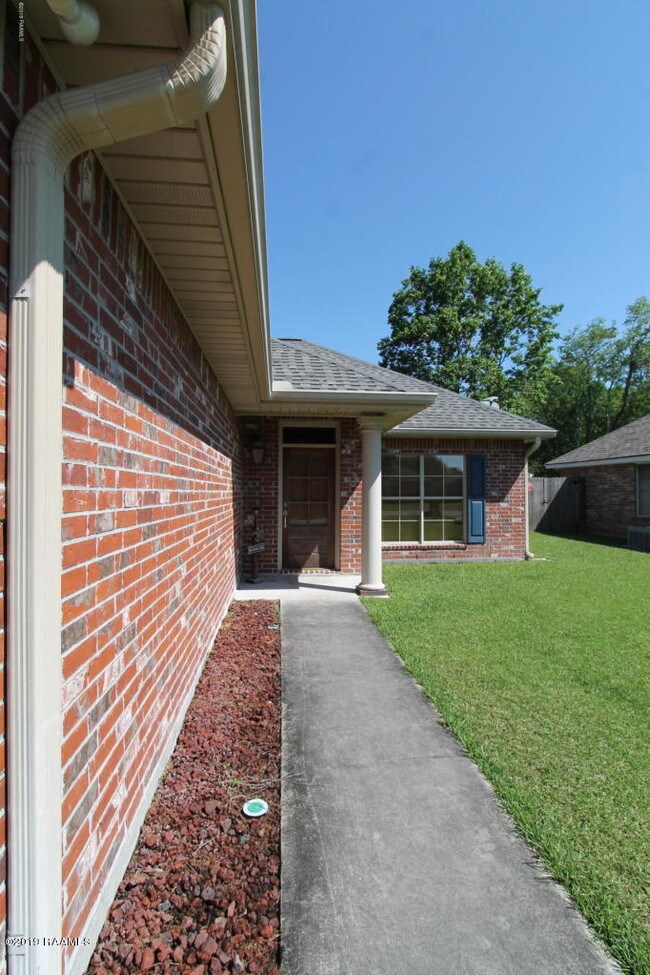 Building Photo - 301 Westpointe Cir