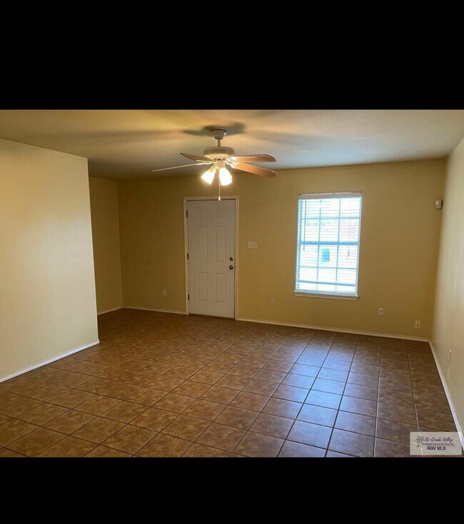 Building Photo - 742 Sonesta Dr