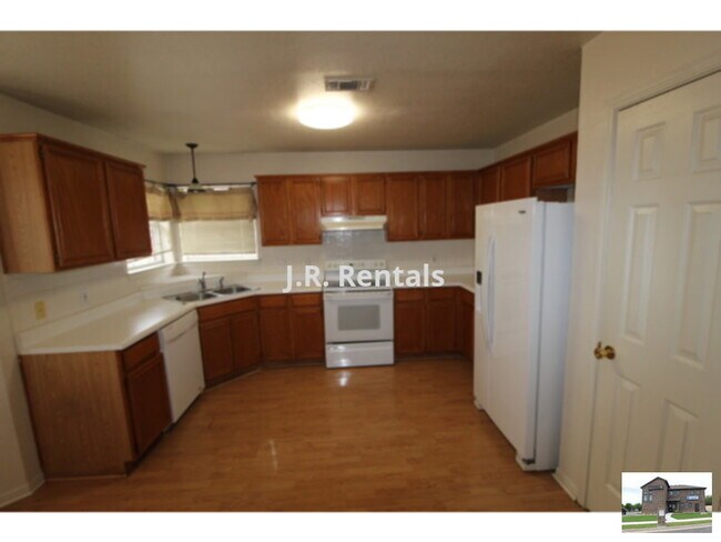 Foto del edificio - 5211 James Loop