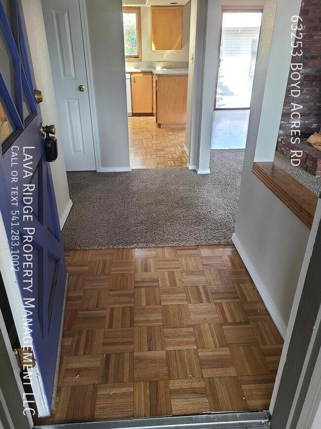 Building Photo - 63253 Boyd Acres Rd