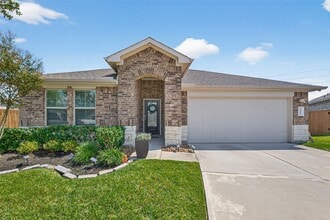 Building Photo - 15202 Davan Springs Dr
