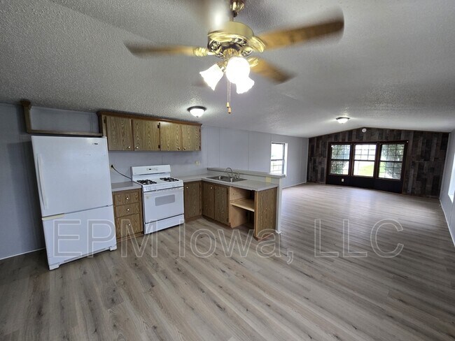 Foto del edificio - 700 W Ridgeway Ave