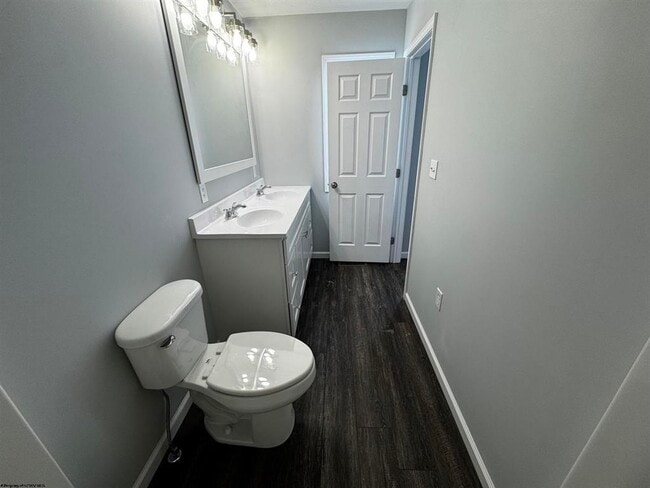 Building Photo - 156 Montgomery Rd