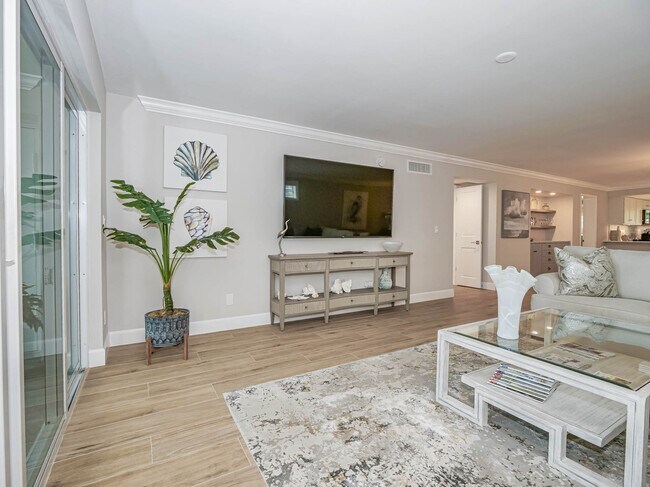 Foto del edificio - 8444 Oceanside Dr
