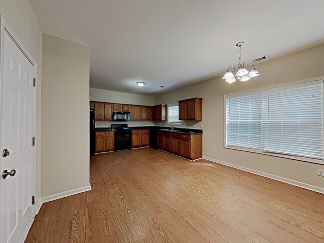 Building Photo - 5016 Luxford Drive