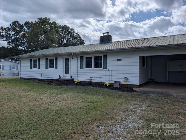 Foto del edificio - 155 Hamptons Cove Rd