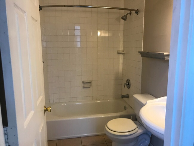 Foto del edificio - 801 Willard St