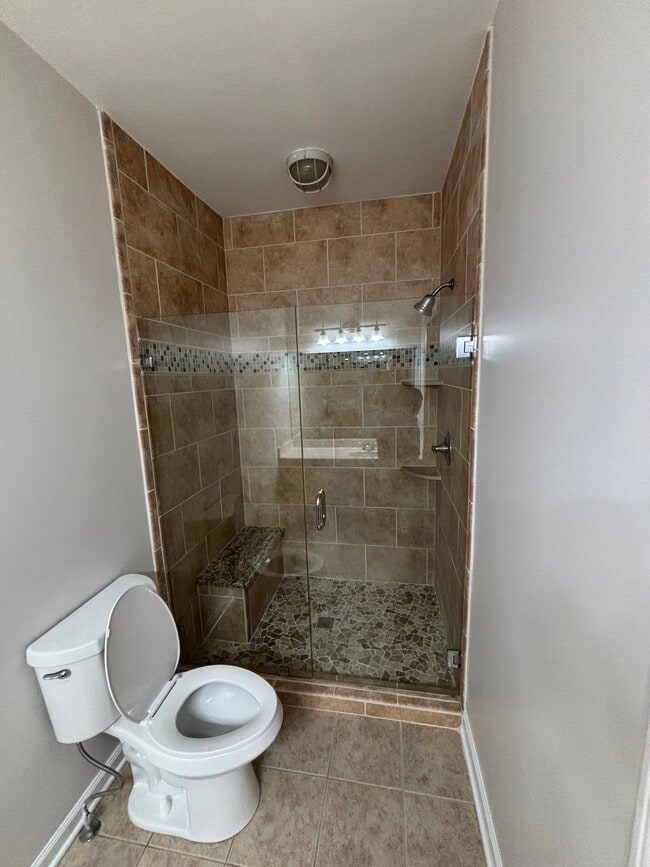 Building Photo - 161 Avalon Dr