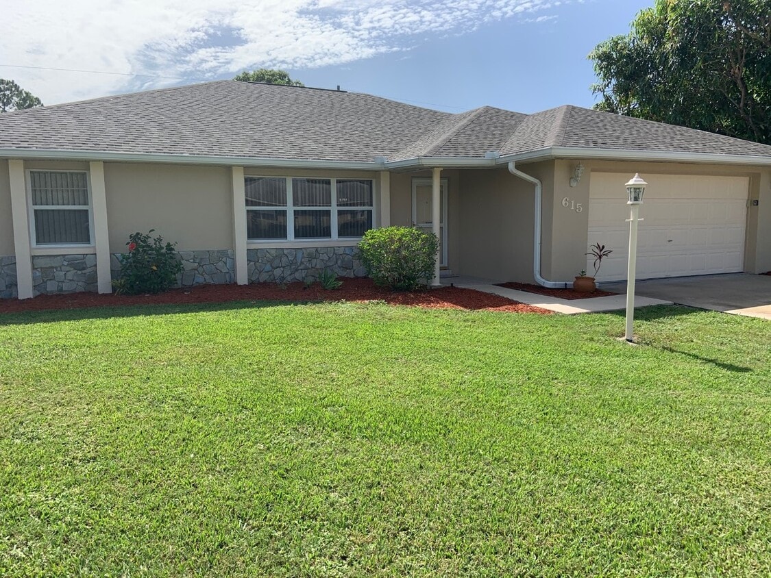 Foto principal - 615 S Sun N Lakes Blvd