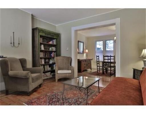 Building Photo - 23 Otis Pl
