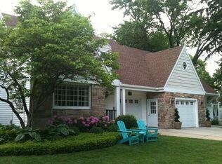 Foto del edificio - 2517 S Twyckenham Dr