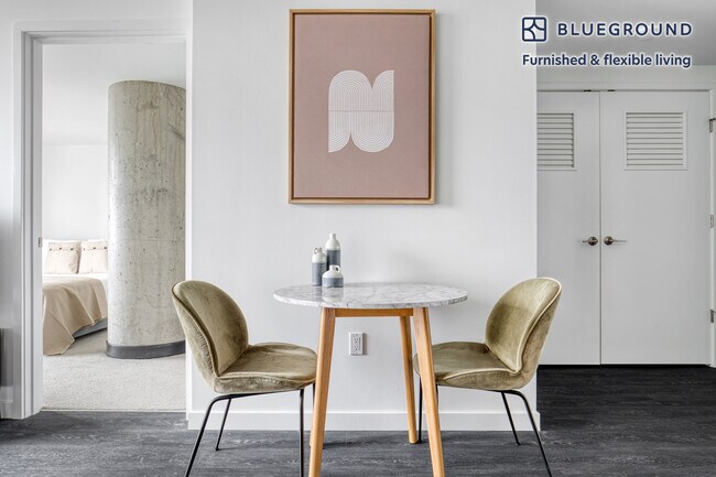 Foto del edificio - 2116 4th Ave