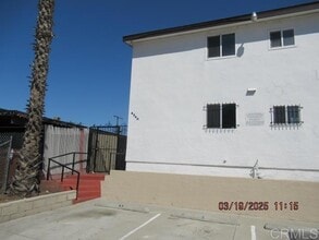 Building Photo - 4240 Nordica Ave