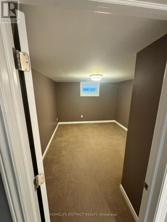 Building Photo - 124 Thicketwood Dr
