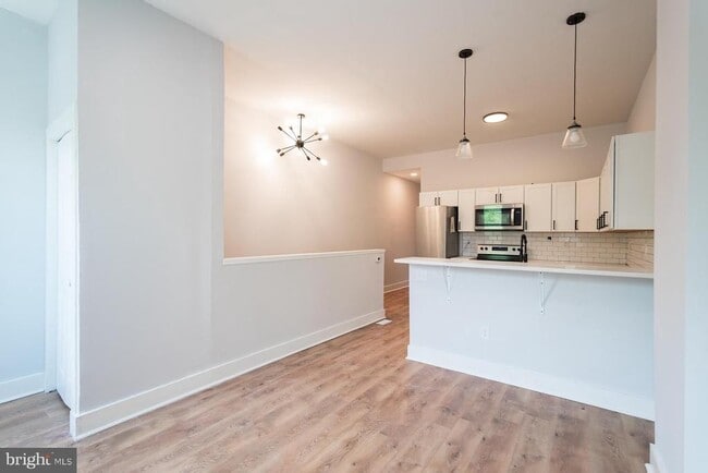 Building Photo - 5111 Willows Ave