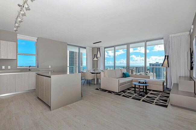Foto del edificio - 4010 S Ocean Dr