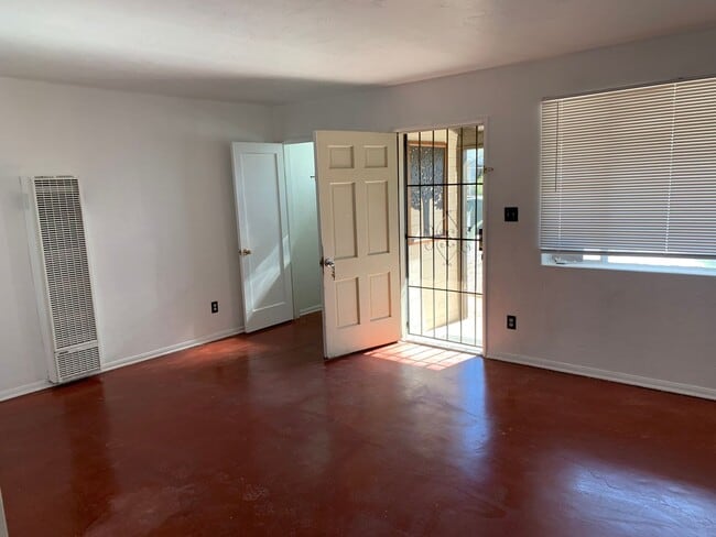 Building Photo - Great Tucson Rental