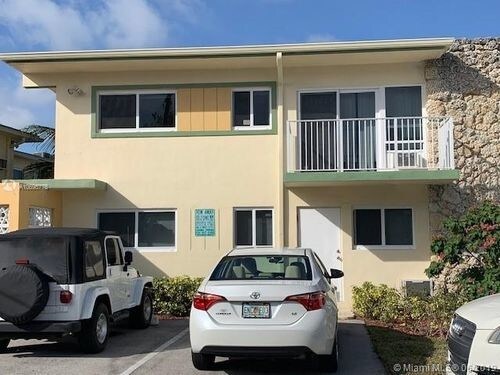 Foto principal - 999 S Riverside Dr
