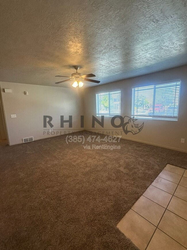 Building Photo - 6941 Village River Ln